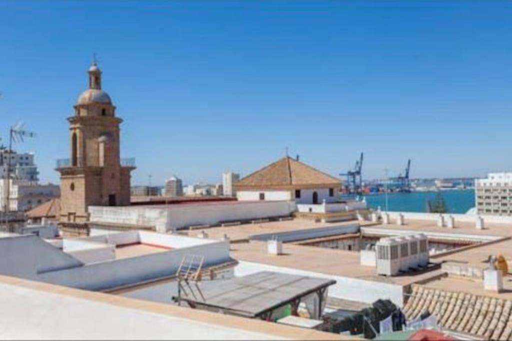 Moderno Duplex En La Tacita De Plata Apartment Cadiz Luaran gambar